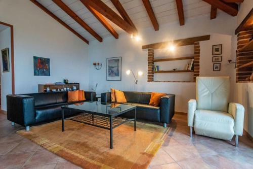 House Lunja