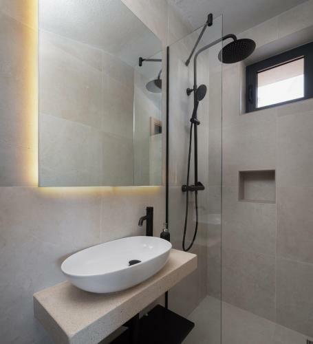Pool Villa Rogac