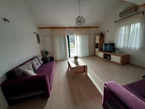 Apartment Fjaka