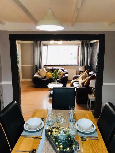 Babsysplace - Luxury Open Plan 3 Bed Townhouse