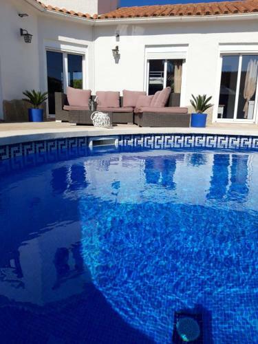 Villa Voor 8 Personen Met Zwembad