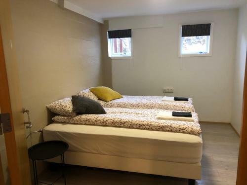 Hostal �verhamar Hostel