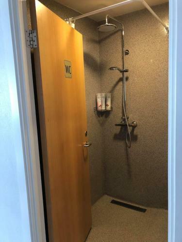Hostal �verhamar Hostel