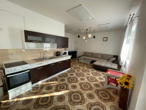 Villa Ubytov�n� - Pr�zdninov� D?m