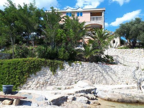 Apartments Horvat On Island Pag