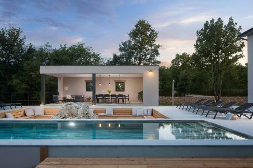 Beautiful Villa Mons Caldera