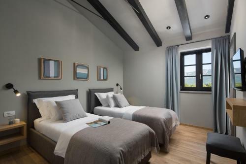 Beautiful Villa Mons Caldera