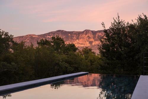 Beautiful Villa Mons Caldera