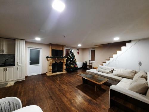 House Bn