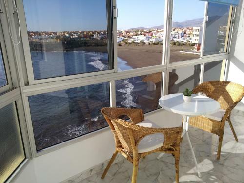 Apartamento La Garita Beach Front