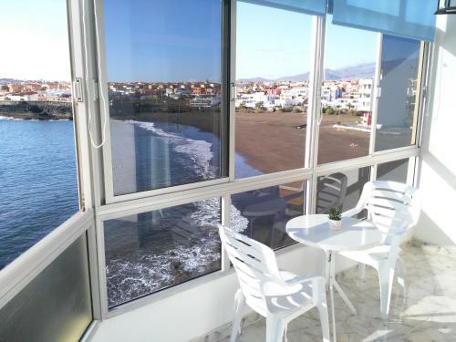Apartamento La Garita Beach Front