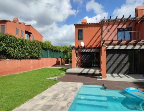 Casa Con Piscina Privada, Golf Bonmont