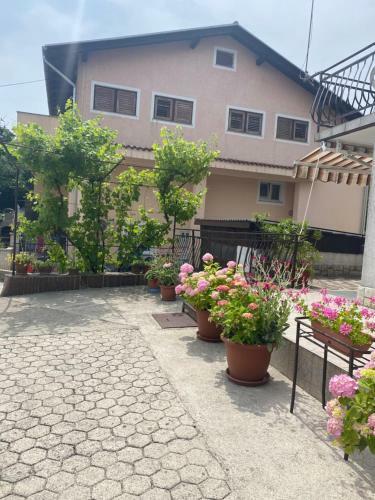 Apartman Mira