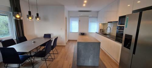 Luxury Apartment Isabel