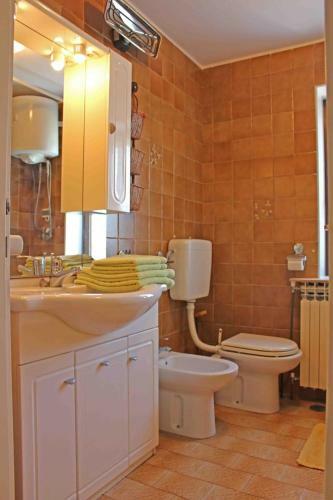 Hostal Apartments Emilia