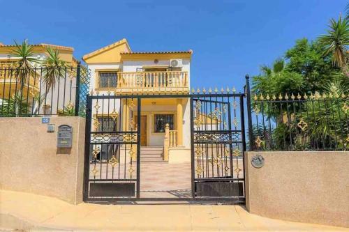 Villa Rose - Beautiful Detached Villa With Large Private Pool