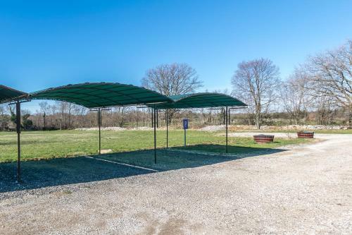 Spacious Holiday Home Guran