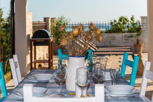 Brand New Villa Cara D Oro, Vrana