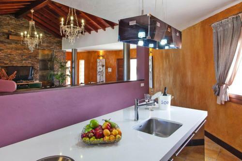Holiday Home, La Asomada