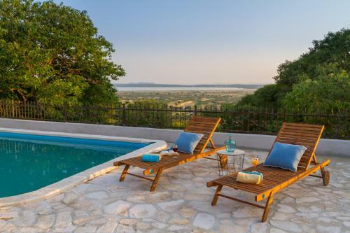 Stone Villa Oasis, Vrana Lake