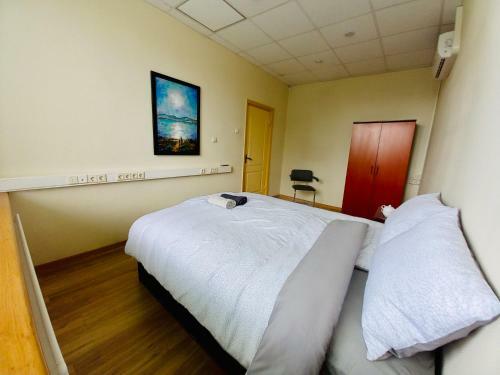 Hostelis R27