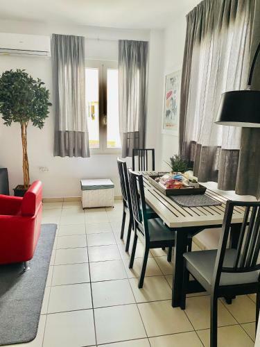 Gianna?s Apartment Central Aigio Cozy And Shining