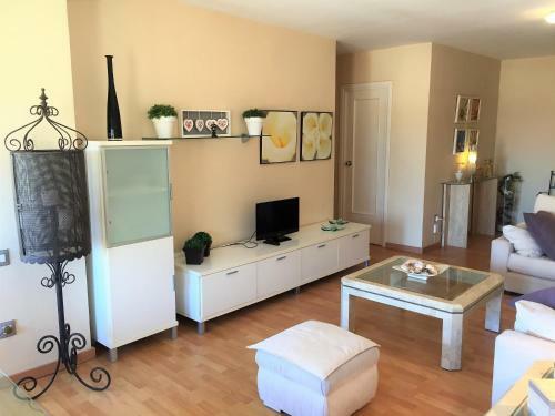 Renovated Apartment In A Beachfront Complex