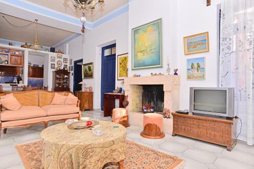 Villa Traditional House At Aegina Port