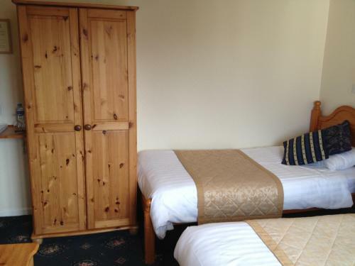 Hostal The Paddock Guest House