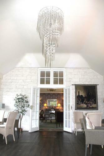 Lyzzick Hall Hotel