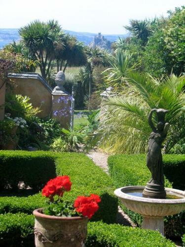Bed & Breakfast Ednovean Farm