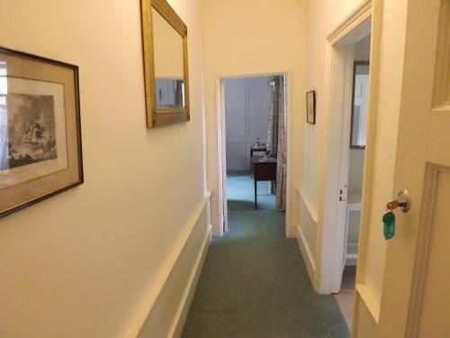 Hostal Trereife House