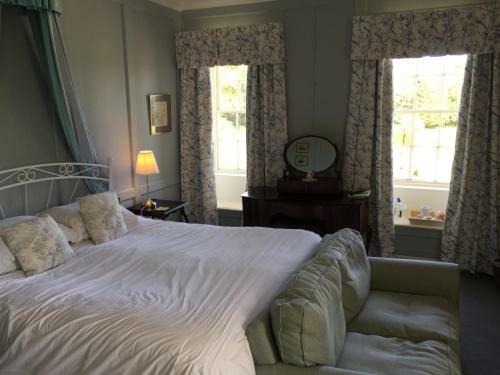 Hostal Trereife House