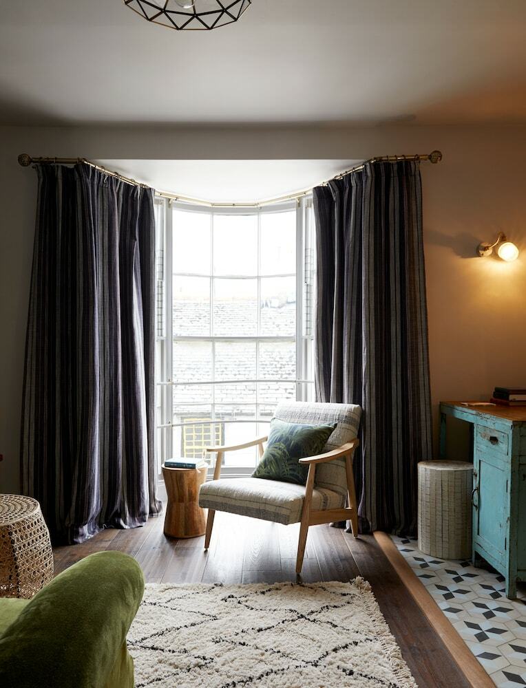 Hotel Artist Residence