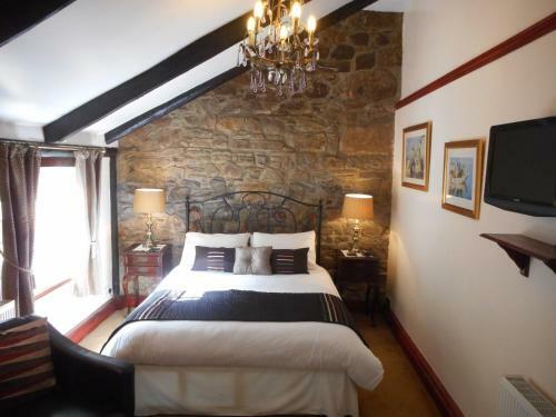 Hostal The Smugglers Restaurant With Rooms