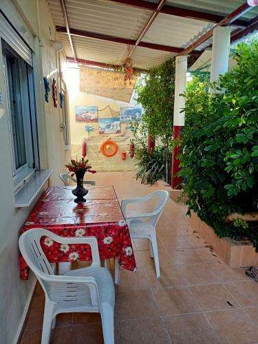 Lefteris Ageliki Beautiful Aegina