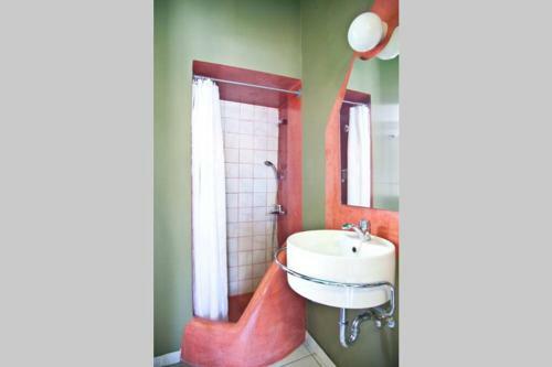 The Boatyard Luxury 2 Bedroom Apartment Aeginatown