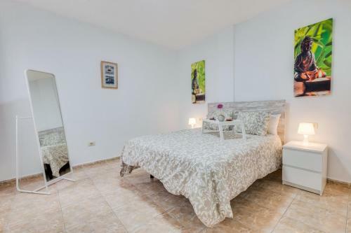 Three Bedroom Apartment II Near Sc