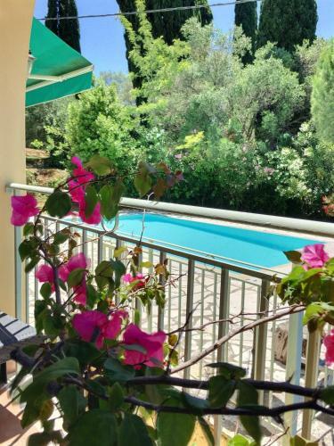 Gastouri Villa Pascalia With Pool And Views