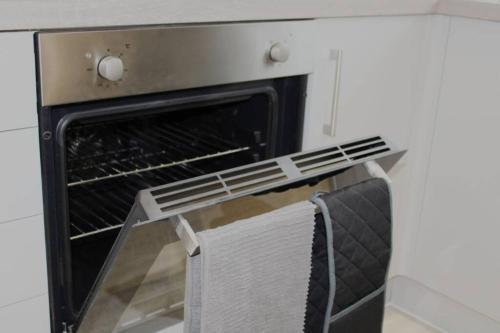 Apartamento Low Cost, Pet Friendly 4 Bed + Parking (09)