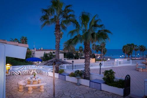Villa Fidalsa Grand Mediterranean Beachfront