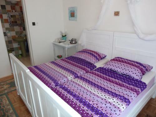 Hostal Romantic Room Vir