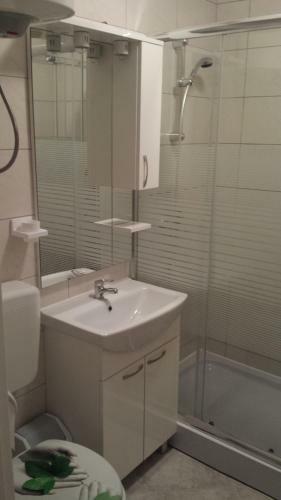 Apartments Vrtnica Kozjak