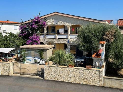 Apartements Delfin Vir