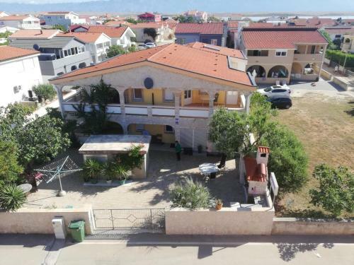Apartements Delfin Vir