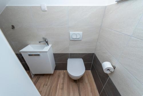 Luxury Apartments - La Vir 1 & 2