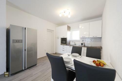 Carmen Apartment Deluxe