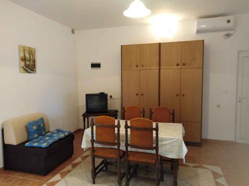Apartment In Vir/insel Vir 26648