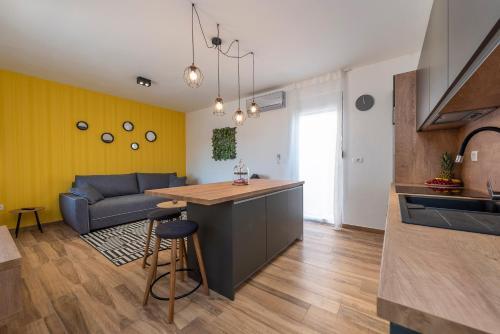 Luxury Apartments - La Vir 3 & 4
