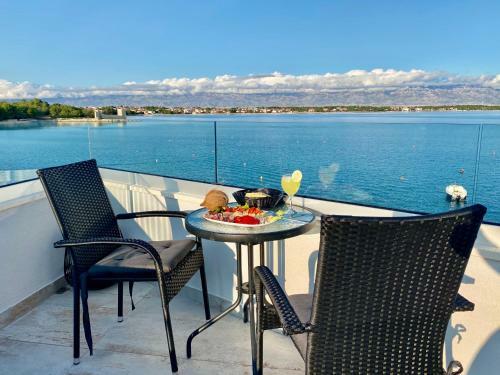 Luxury Beach Villa Vir / Apartments